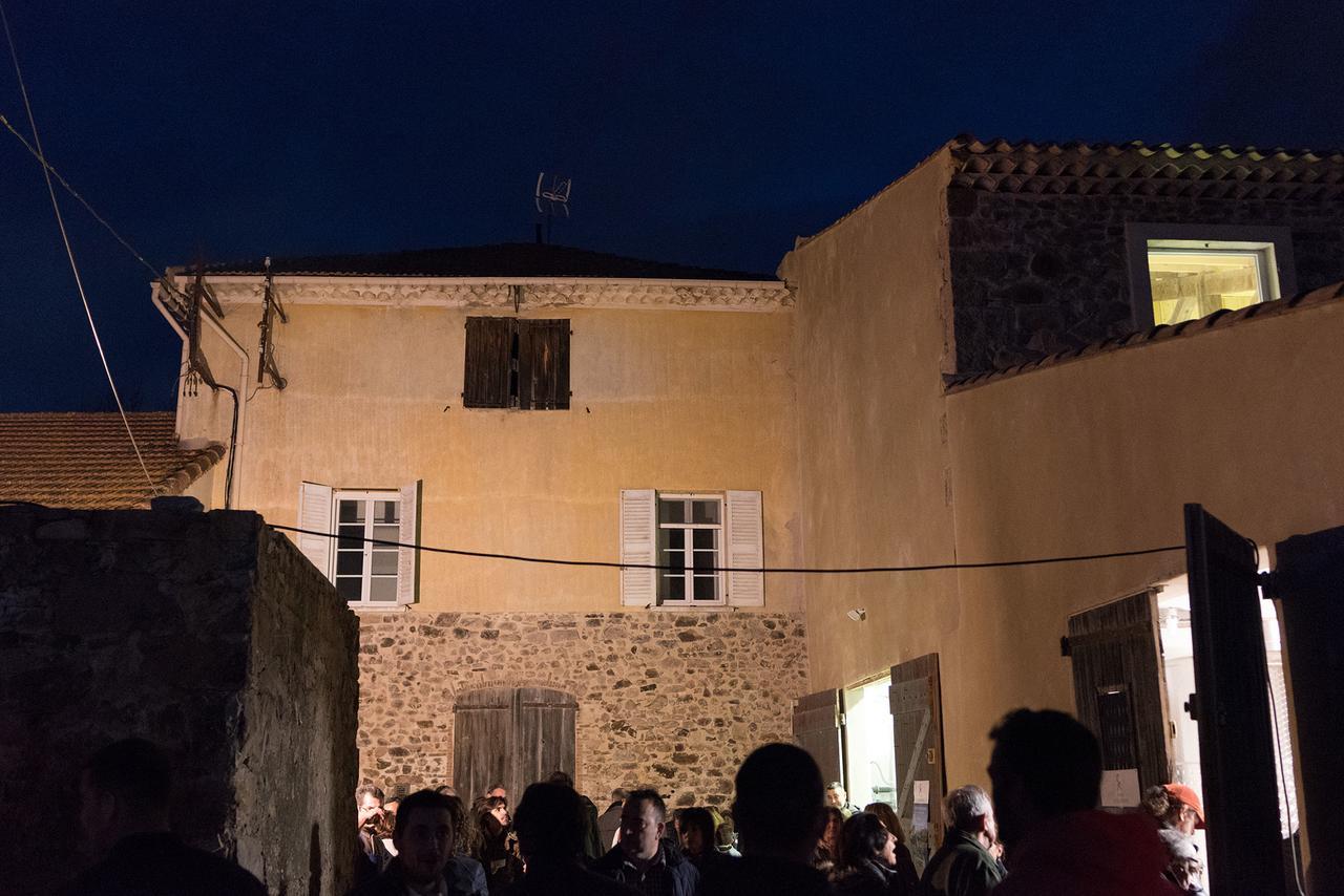 شقة Domaine De La Marseillaise لا كراو المظهر الخارجي الصورة